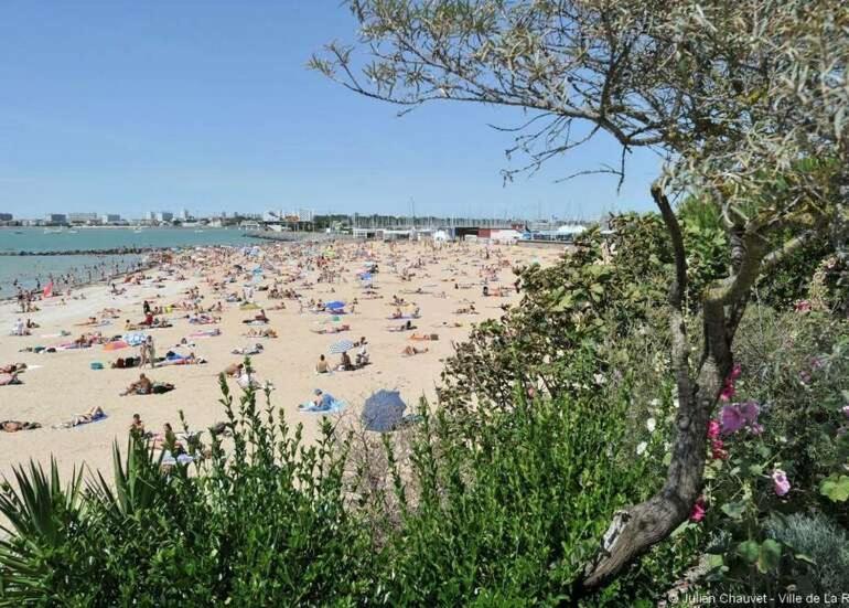 Au Coeur Du Centre Ville De La Rochelle Au Calme Avec Stationnement Gratuit Exterior foto